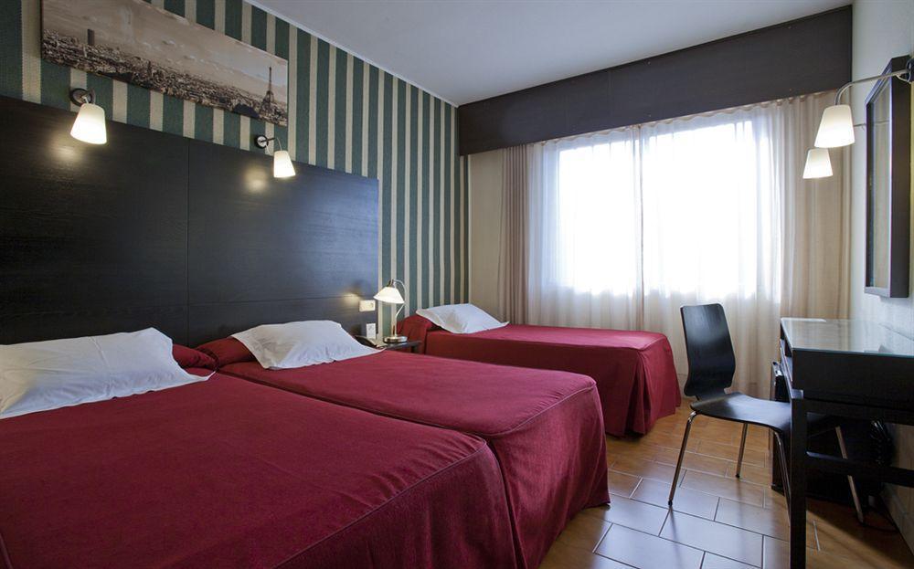 Hrc Hotel Madrid Dış mekan fotoğraf