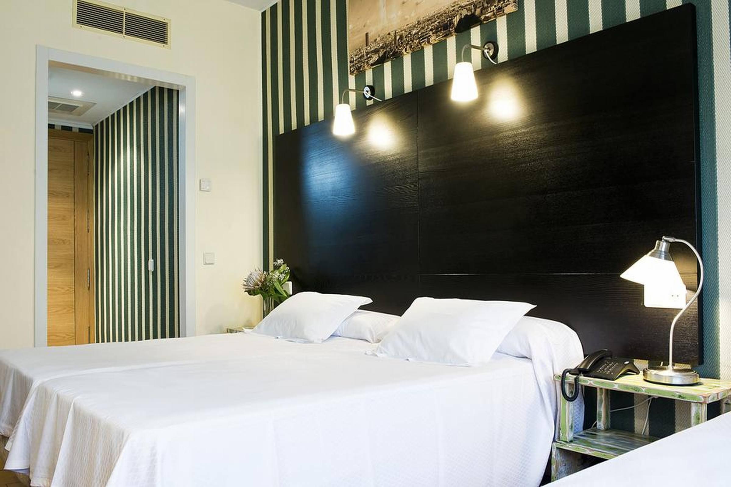 Hrc Hotel Madrid Dış mekan fotoğraf