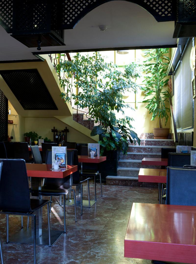 Hrc Hotel Madrid Dış mekan fotoğraf