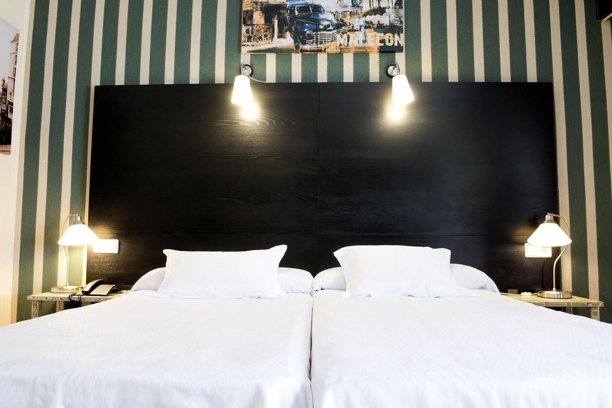 Hrc Hotel Madrid Dış mekan fotoğraf